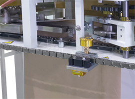 آلة ختم أكياس الضغط الأوتوماتيكية من نيولونج، تعرض مميزاتها وكفاءتها في التشغيل.